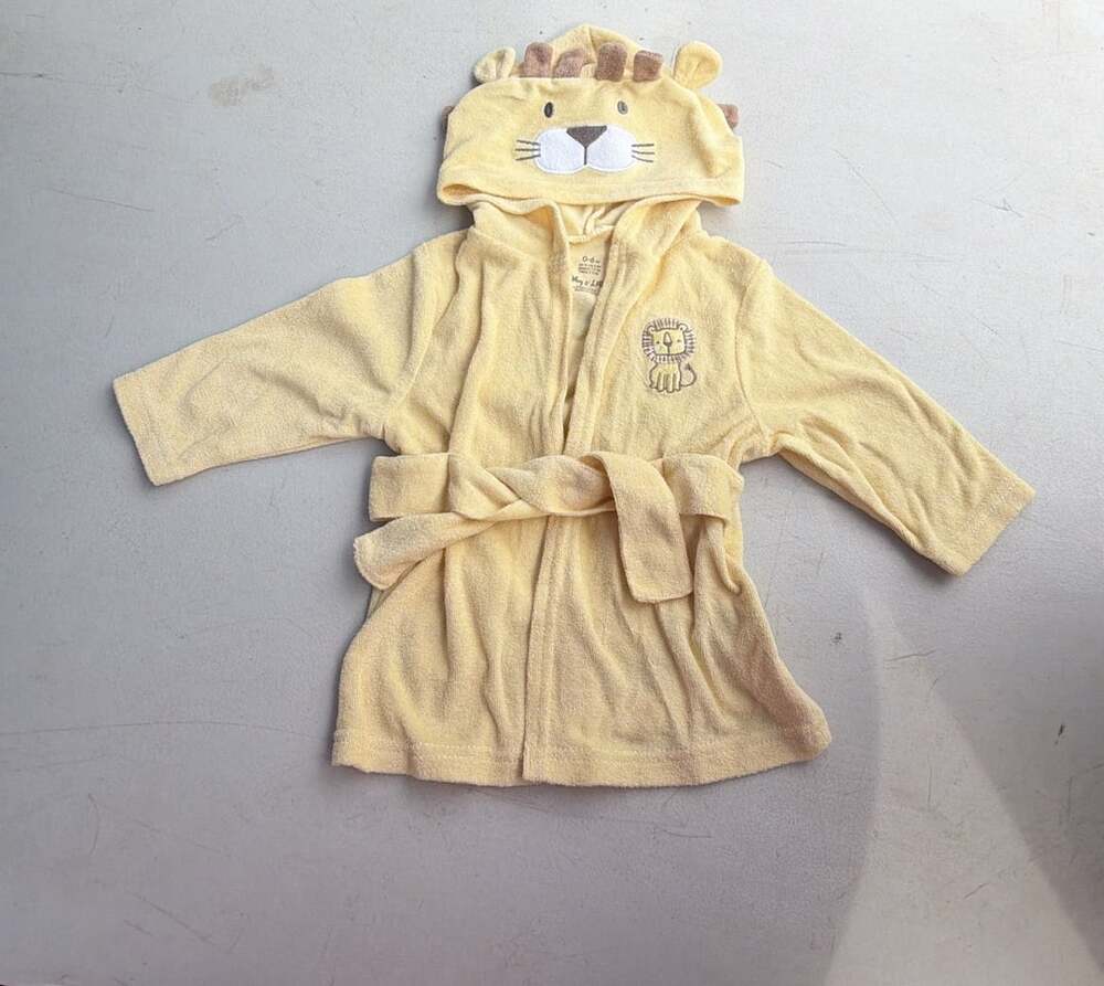 Nikey & Lott Lion Hooded Bathrobe Size 0-6M Yellow